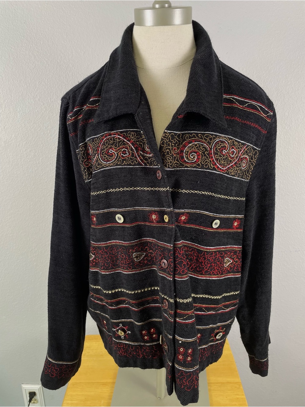 Napa Valley Paisley Embroidered Jacket Black & Red XL